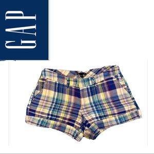 NWOT’s Gap Size 4 Plaid Shorts